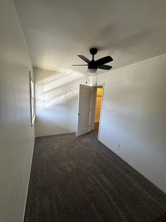 Building Photo - 4045 E 8th St