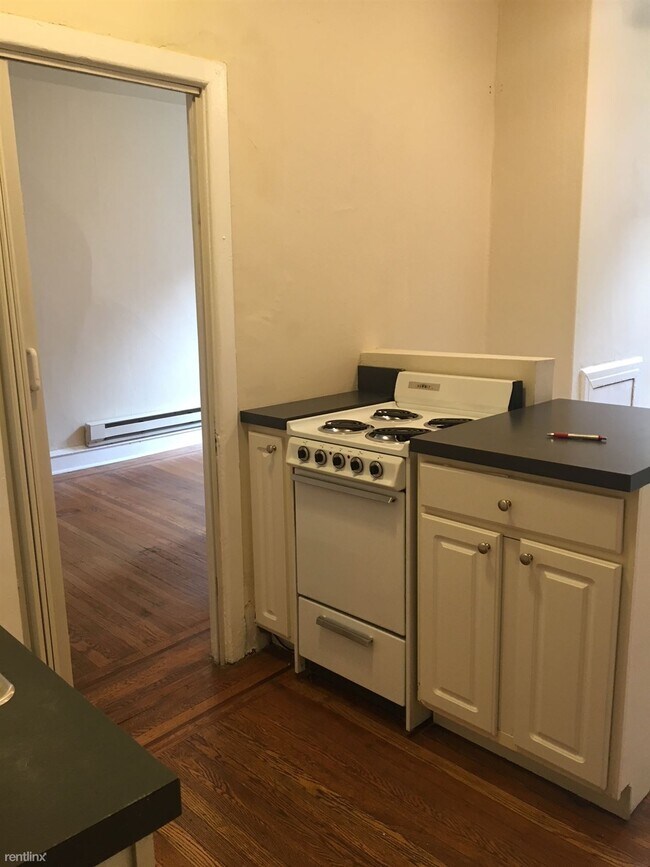 Foto del edificio - 1 br, 1 bath Apartment - 928 Pine Street
