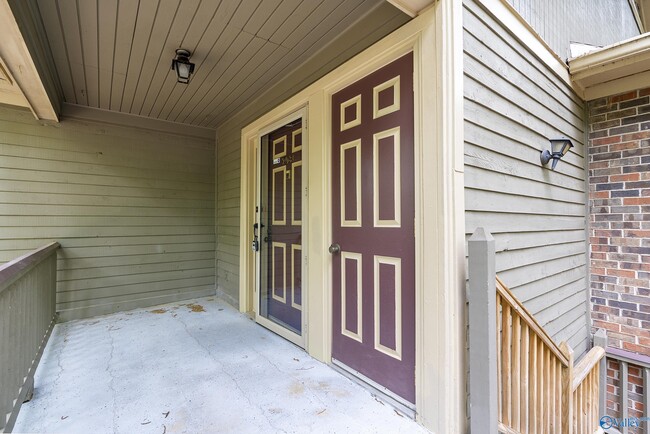 Foto del edificio - 2031 Woodlawn Dr SW