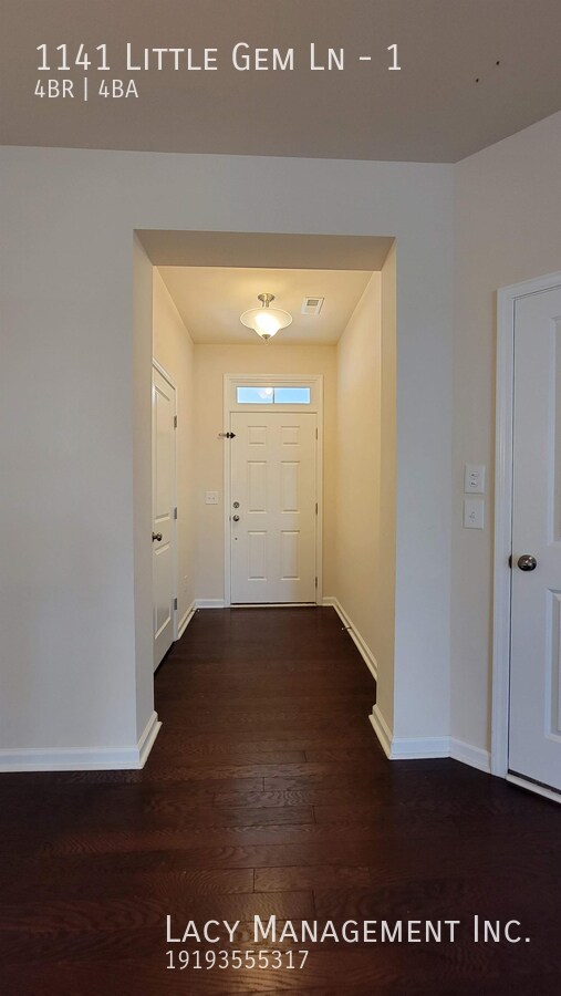 Building Photo - 1141 Little Gem Ln