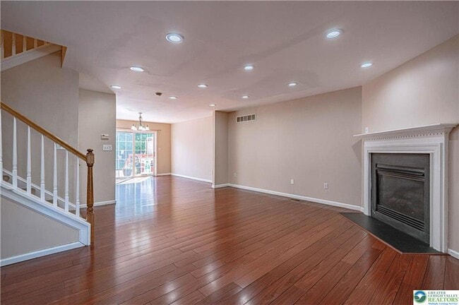 Building Photo - 1311 Mohr Cir