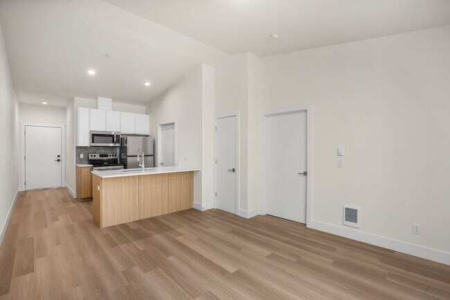 Building Photo - 8417 SW 24th Ave