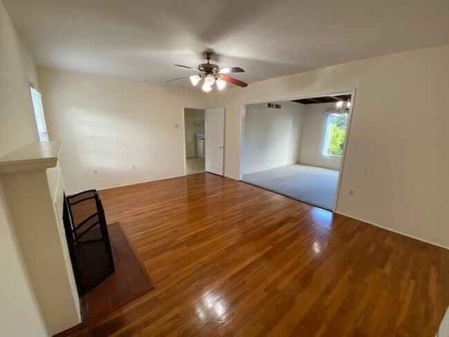 Foto del edificio - 916 Lighthouse Ave