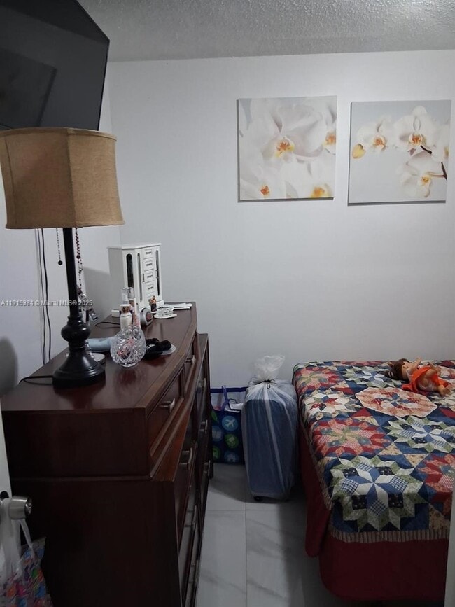 Foto del edificio - 9202 SW 148th Ct