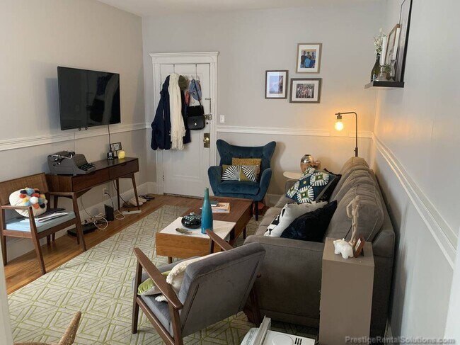 Building Photo - 60 Woodstock Ave