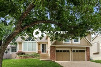 Building Photo - 6426 Chouteau St