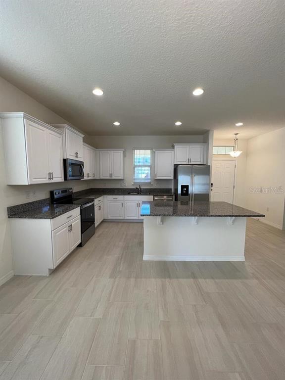 Building Photo - 16049 SCARPETTA St