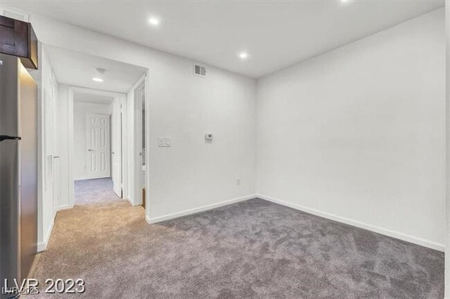 Building Photo - 231 W Horizon Ridge Pkwy
