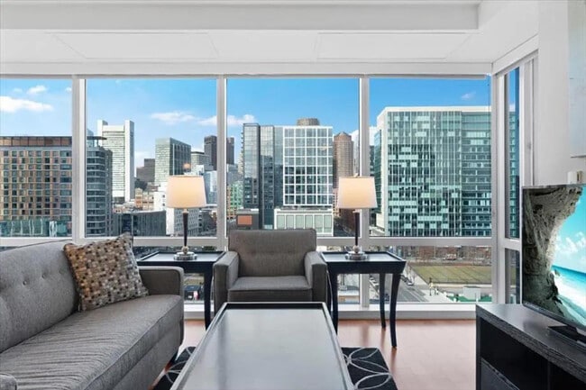 Foto del edificio - 100 Pier 4 Blvd.