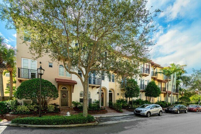 Building Photo - 53 Via Floresta Dr