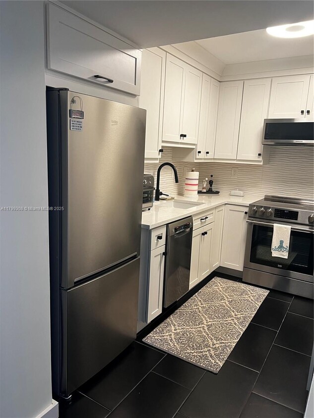 Foto principal - 2840 S Ocean Blvd