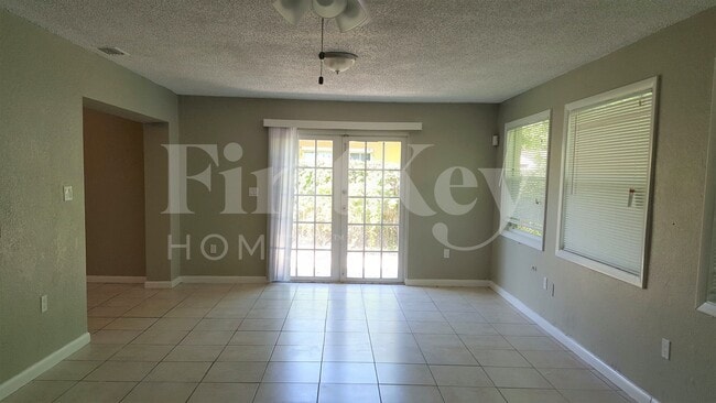 Foto del edificio - 5970 NW 42nd Terrace