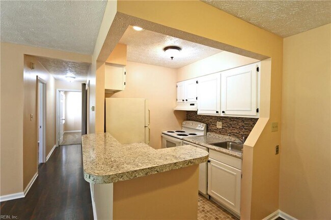 Foto del edificio - 200 Wells Ct