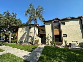 Building Photo - 4509 Carambola Cir S