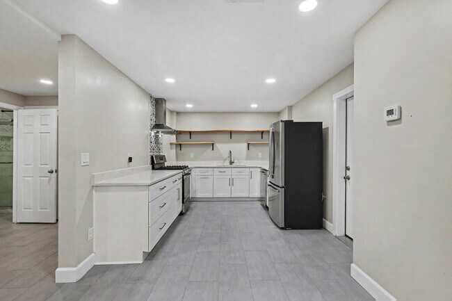 Foto del edificio - 1920 Lena Carter Rd