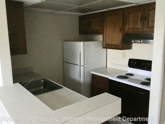 Building Photo - 1 br, 1 bath House - 1060 Sea Cliff Dr N