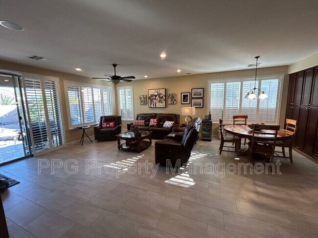 Foto del edificio - 6507 W Silver Sage Ln