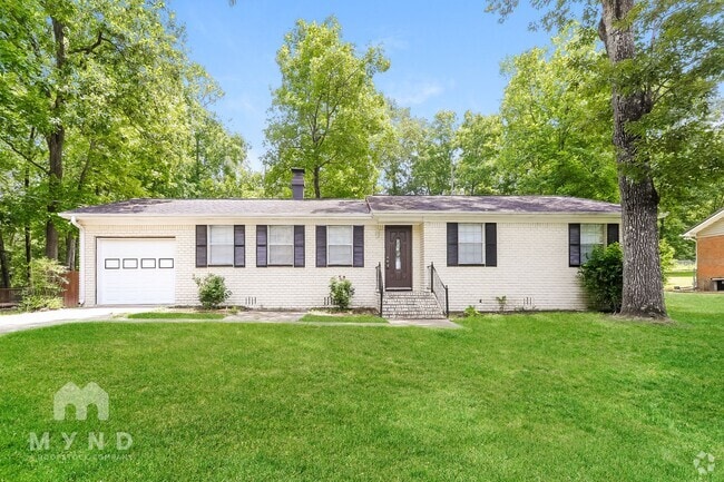 Building Photo - 320 Navajo Pines Dr