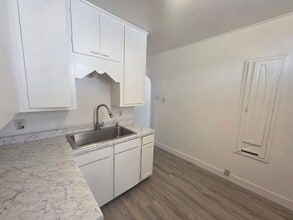 Building Photo - 1030 F St