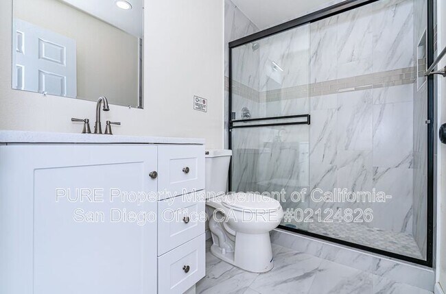 Building Photo - 134 Demona Pl