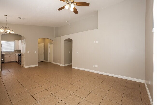 Building Photo - 1536 Knoll Heights Ct