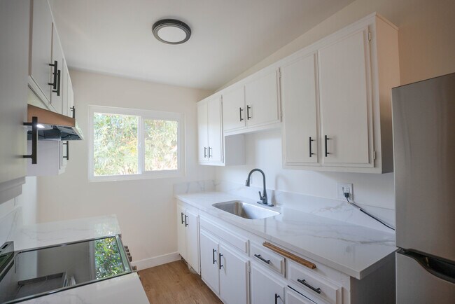 Foto del edificio - 825 W 167th St