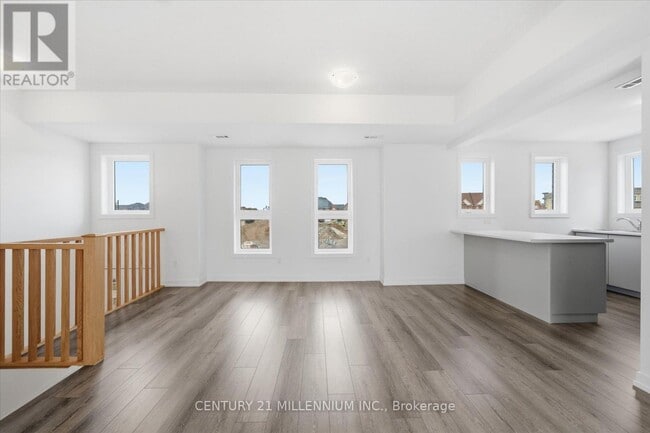 Photo du bâtiment - 62 Kenesky Dr