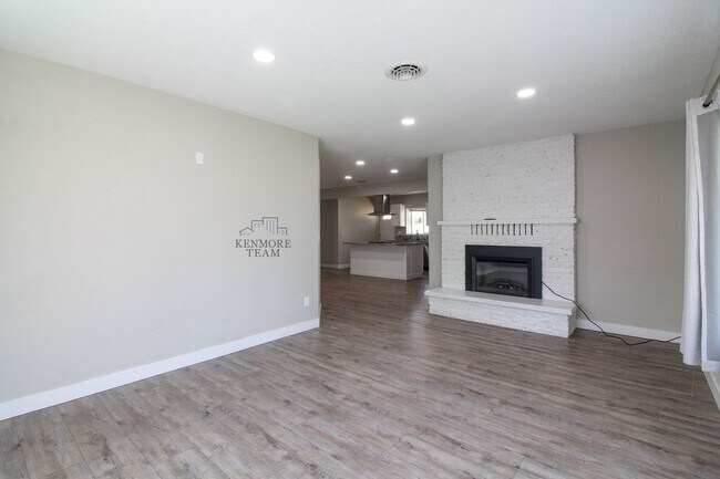 Foto del edificio - 308 N 12th Ave