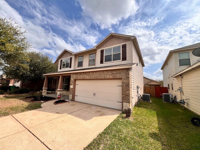 Foto del edificio - 19687 Little Pine Ln