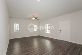 Building Photo - 115 Heard Ln