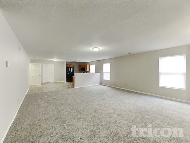 Building Photo - 8039 Retreat Ln