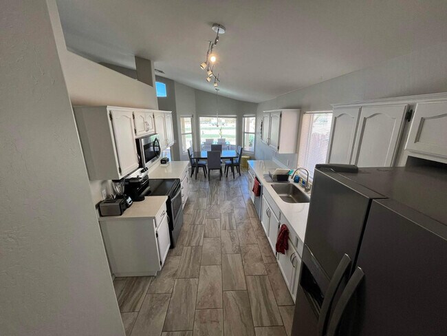 Foto del edificio - 11669 W Pine Mountain Ct