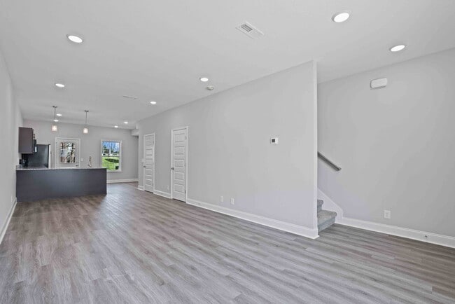 Interior Photo - Highland Oaks
