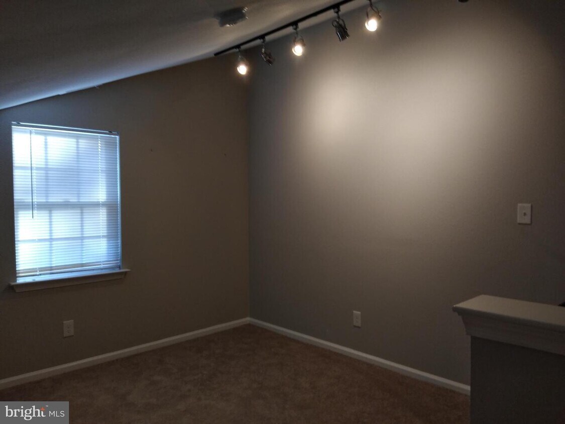 1097 Tristram Cir, Mantua Township, NJ 08051 Condo for Rent in Mantua Township, NJ