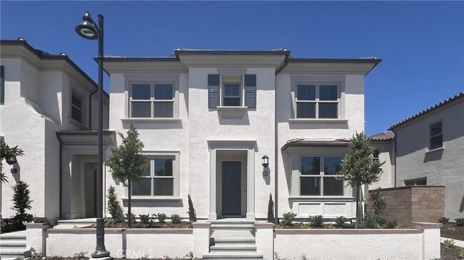 Building Photo - 110 Sunnyside