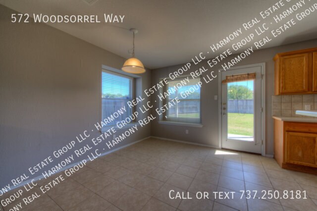 Foto del edificio - 572 Woodsorrel Way