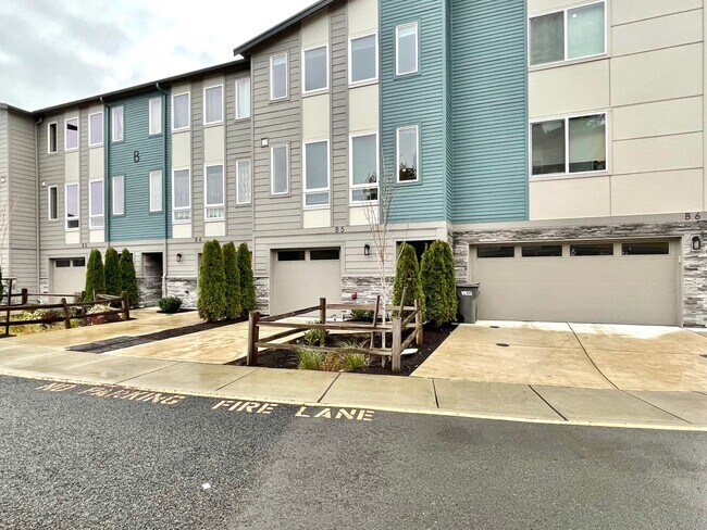 Foto del edificio - Great TownHome For Rent