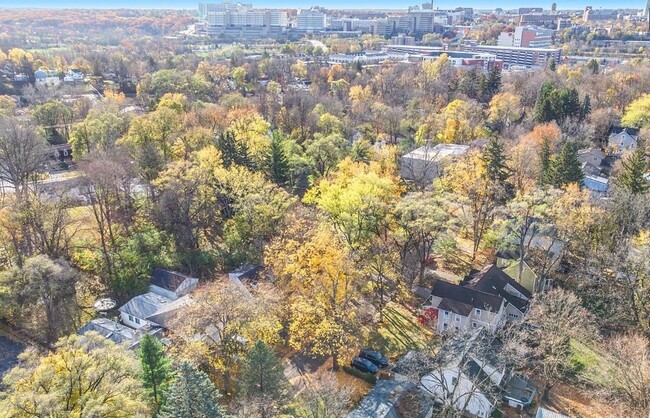 Aerial View - 1544 Pear St
