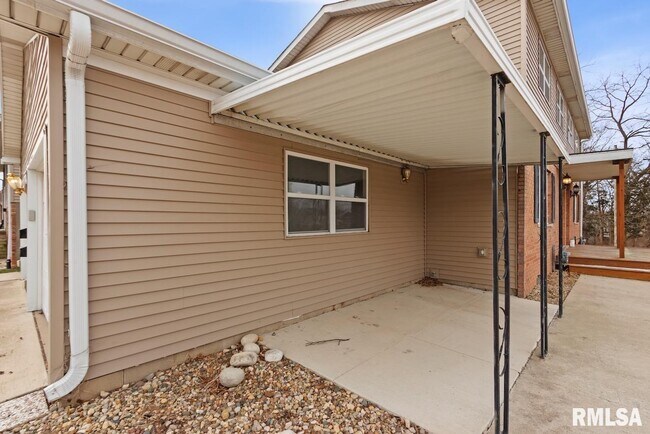 Foto del edificio - 2020 W Glen Ave