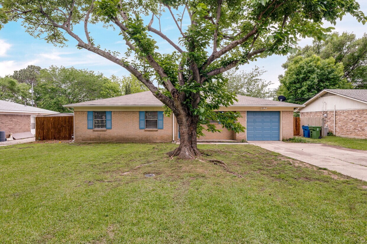 656 E Jones St, Lewisville, TX 75057 House Rental in Lewisville, TX