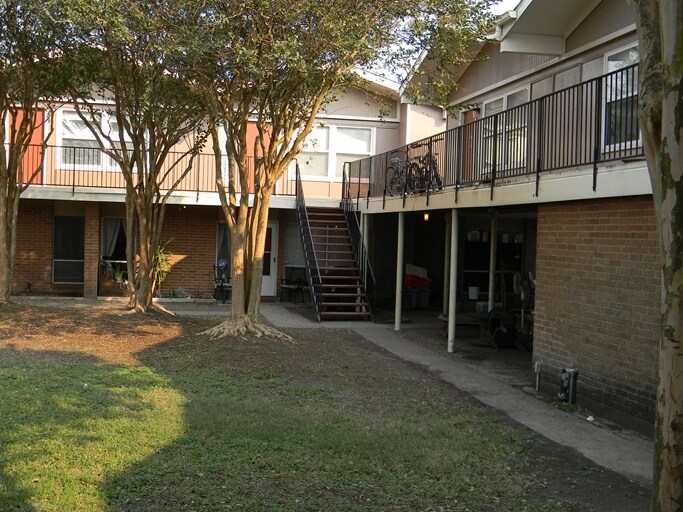 Harbor Gardens Apartments in Galveston, TX