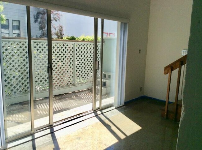 Building Photo - 1 bedroom in San Francisco CA 94107