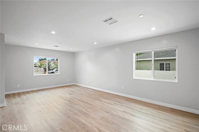 Foto del edificio - 8025 Bellingham Ave