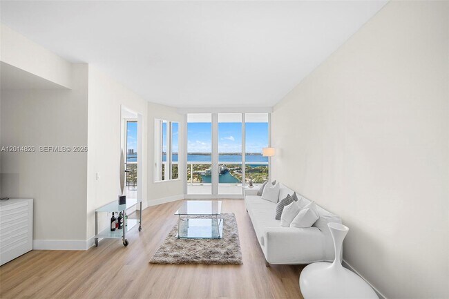 Building Photo - 4775 Collins Ave