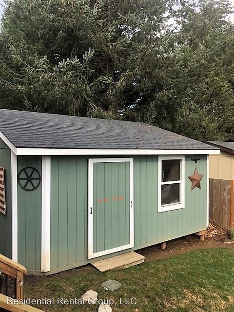 Building Photo - 3403 Lavina Dr