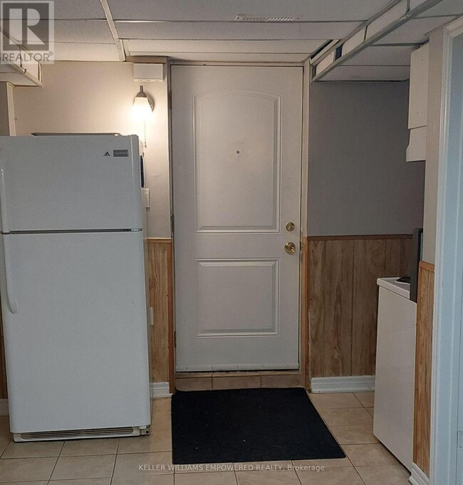 Building Photo - 206 York Hill Blvd