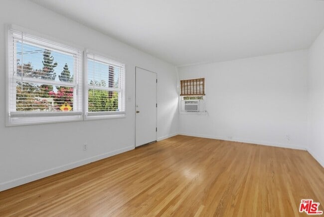 Building Photo - 3210 Edward Ave