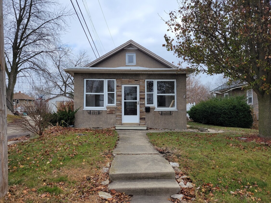 Primary Photo - 728 Bucklin St