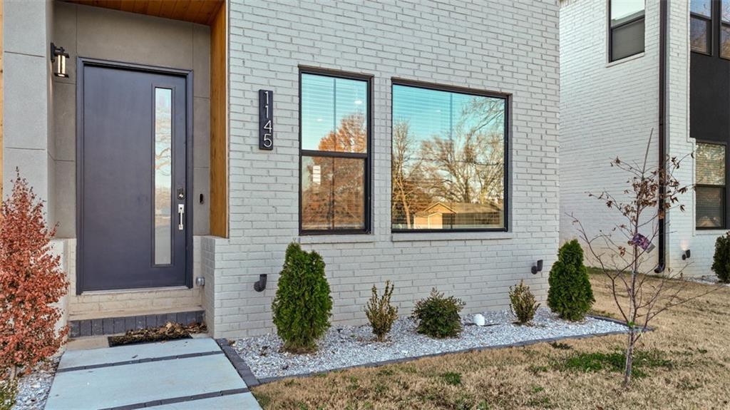 Foto principal - 1145 NE Monroe St