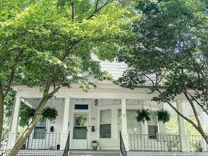 Building Photo - 1105 N Clinton Blvd